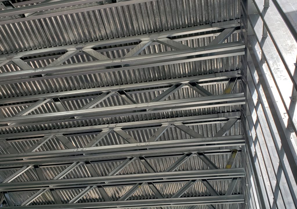 Barndominium ceiling trusses in Illinois