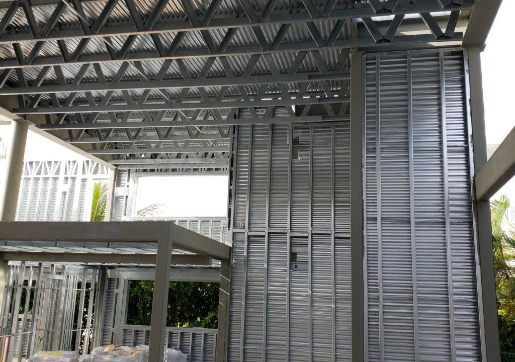 Steel barndo frame in Illinois