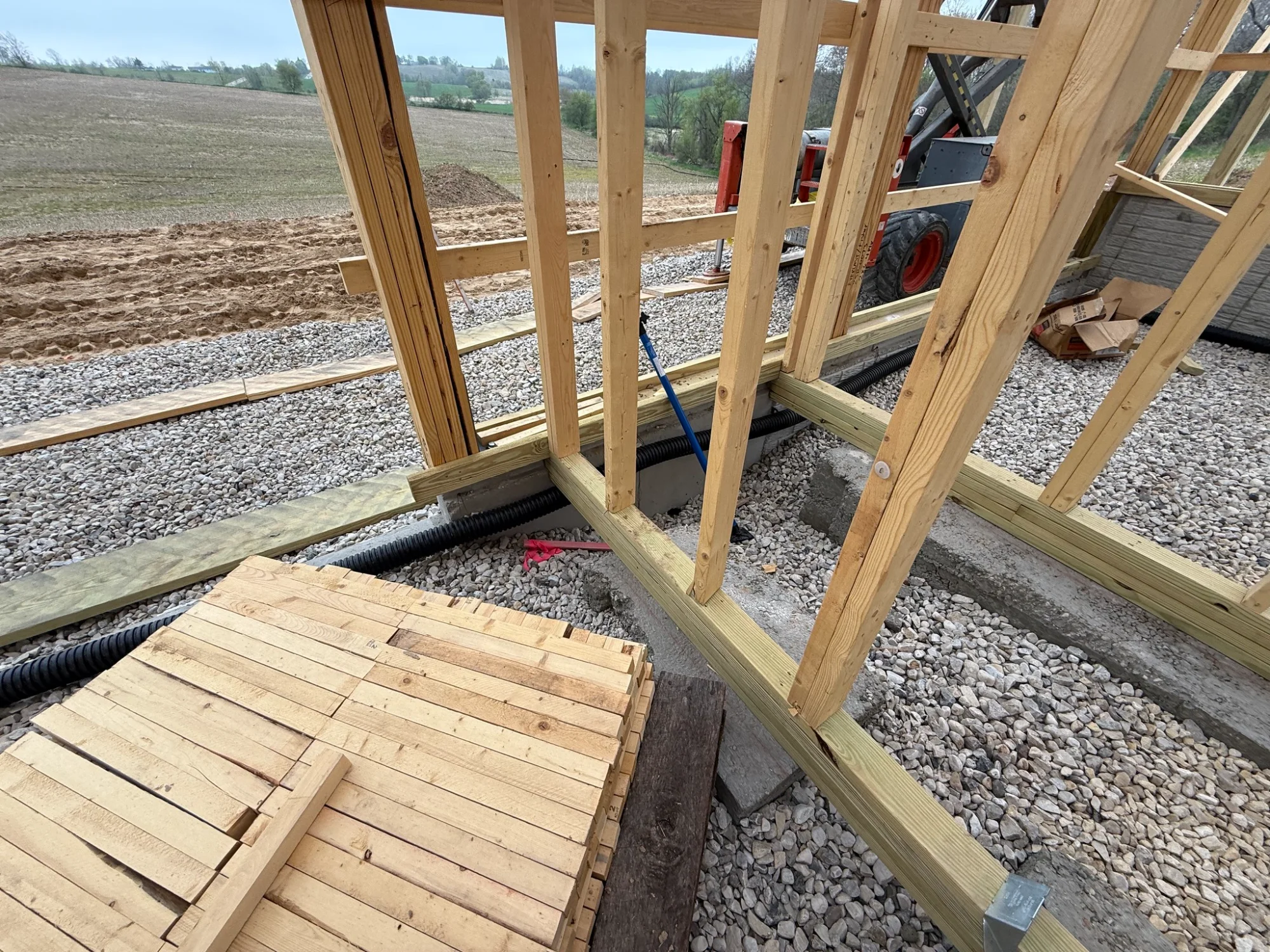 Large wood frame barndominium in Illinois